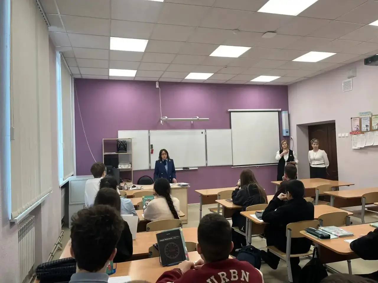 Прокуратура Центрального округа г. Курска проводит профилактическую работу в образовательных организациях