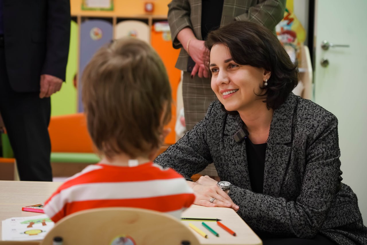 Министр образования и науки Курской области Наталия Леонова посетила с рабочим визитом Советский район Министр образования и науки Курской области Наталия Леонова посетила с рабочим визитом Советский район