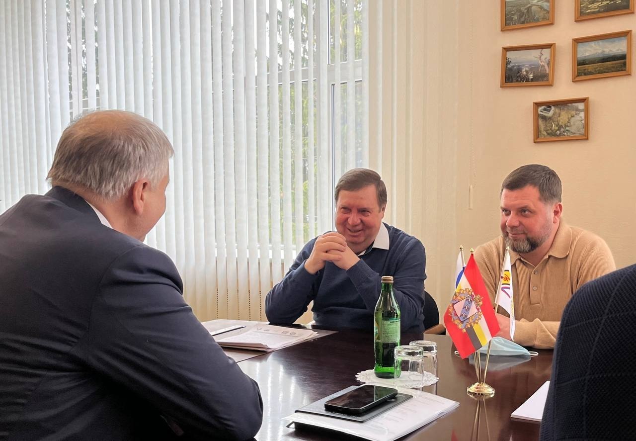 Заместитель губернатора Курской области Сергей Фофанов посетил АО «Электроагрегат» Заместитель губернатора Курской области Сергей Фофанов посетил АО «Электроагрегат»