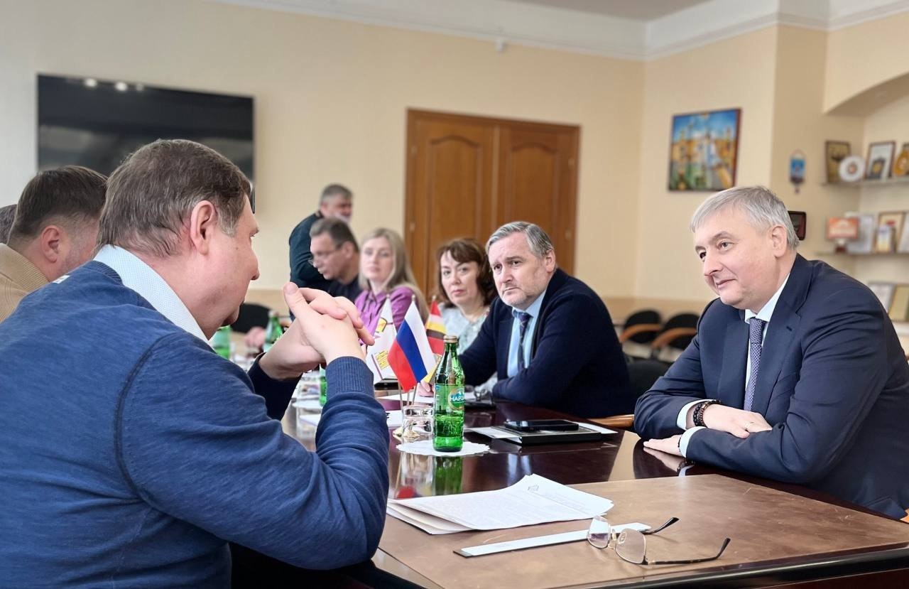 Заместитель губернатора Курской области Сергей Фофанов посетил АО «Электроагрегат»