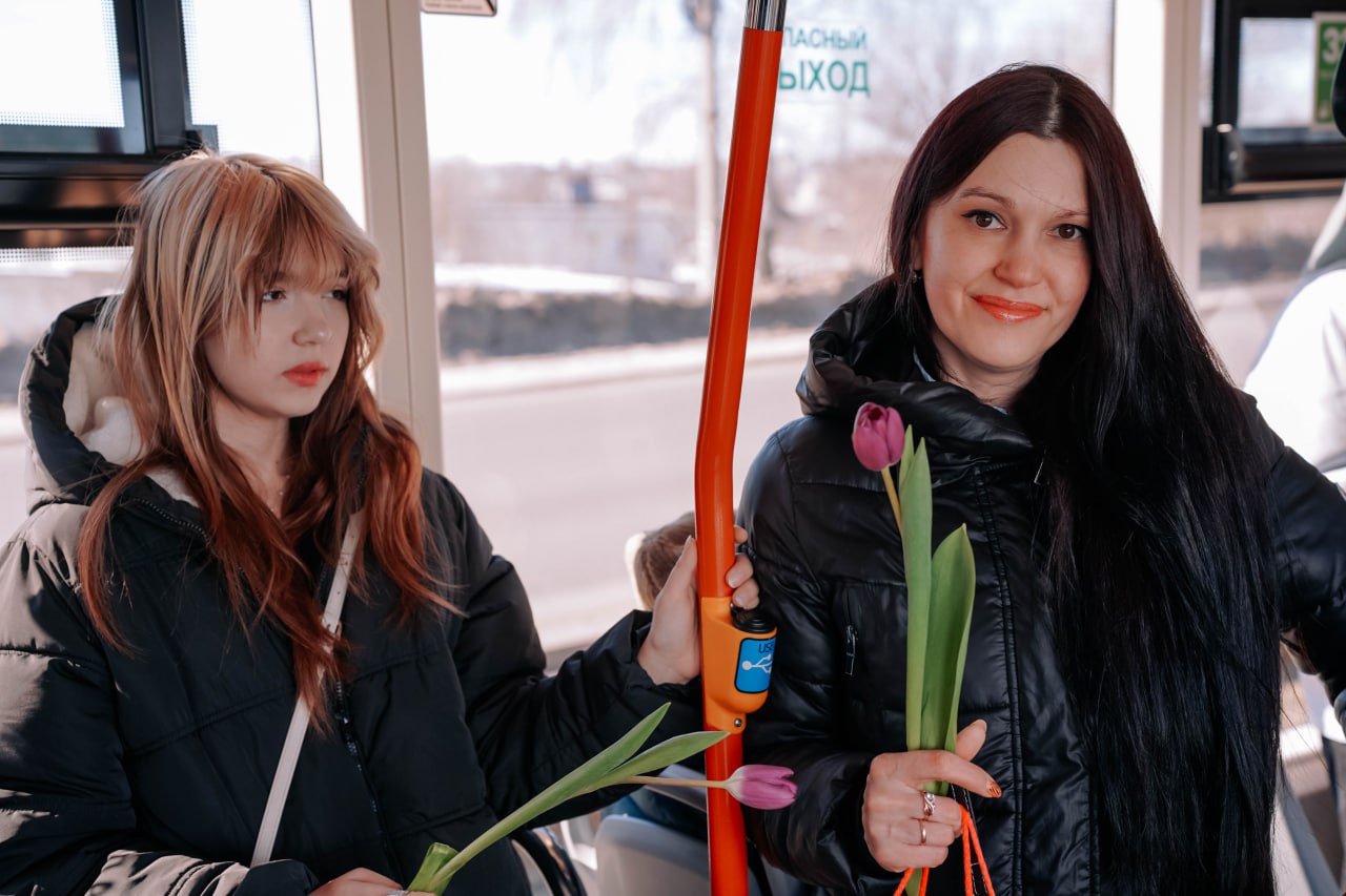 В Курске проходит Всероссийская акция «Вам, Любимые!», посвящённая Международному женскому дню В Курске проходит Всероссийская акция «Вам, Любимые!», посвящённая Международному женскому дню