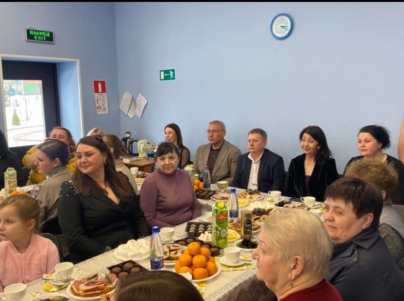 Алексей Земцов поздравил сторонников Единой России с 8 Марта Алексей Земцов поздравил сторонников Единой России с 8 Марта