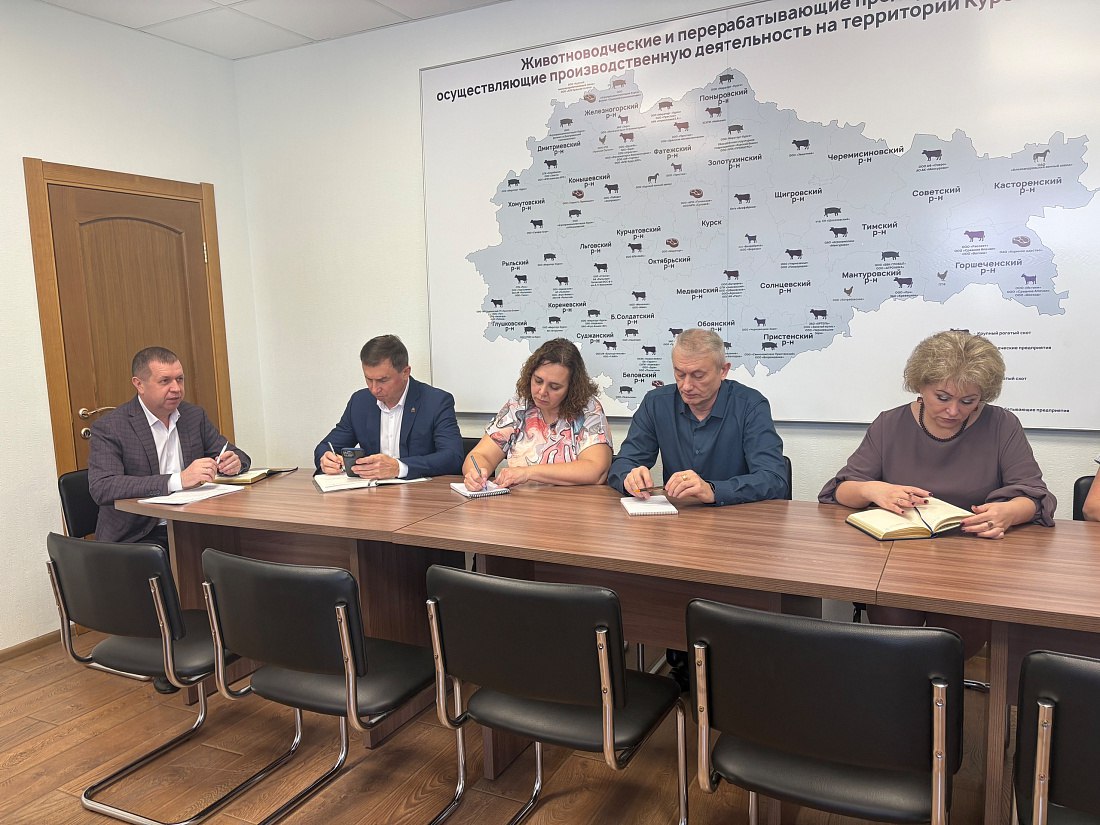 Участник проекта «Курск.Герои!» проходит стажировку в комитете ветеринарии