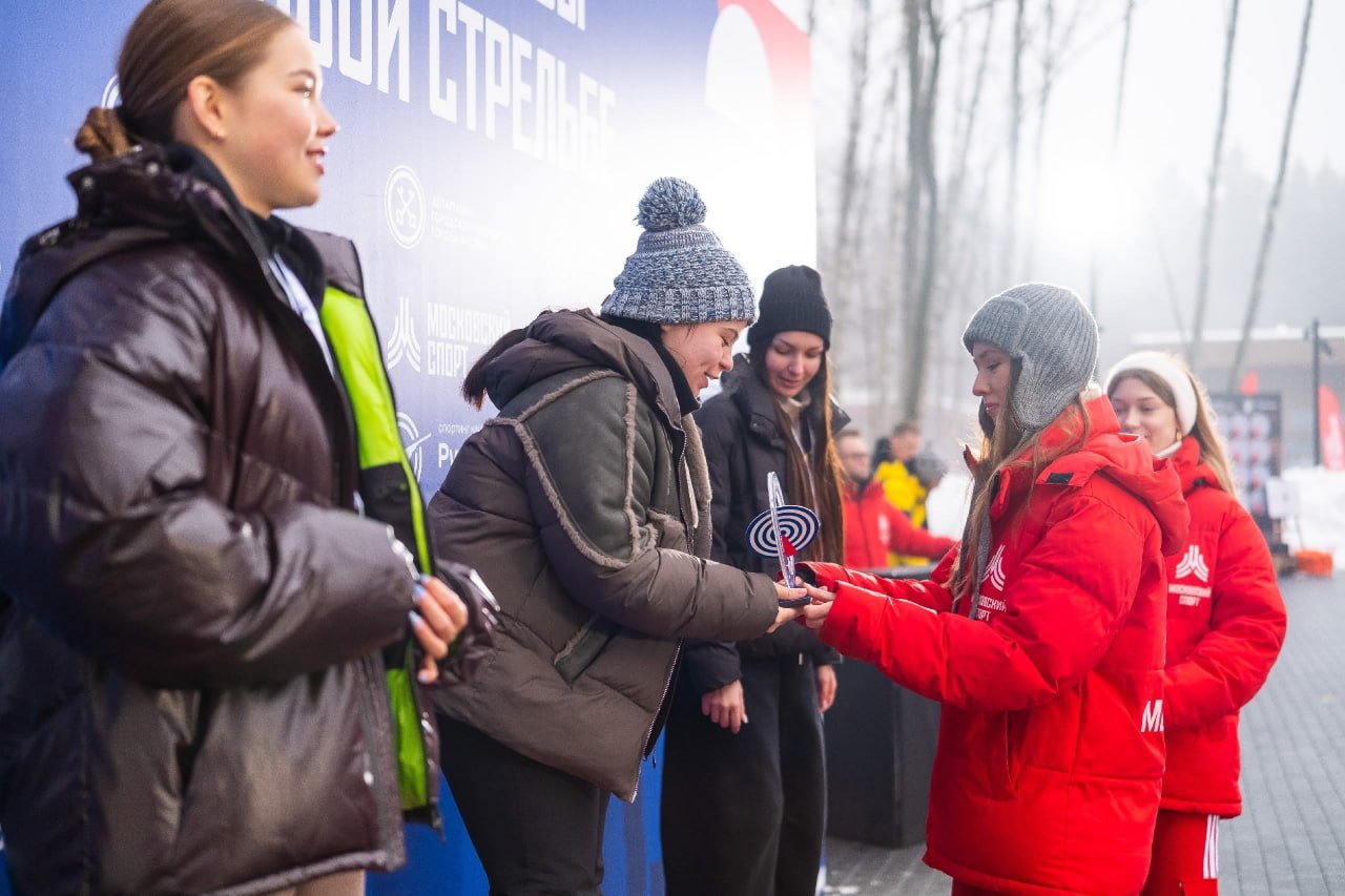 Курская спортсменка Дана Паскаль стала победительницей первого этапа Кубка мэра Москвы по стендовой стрельбе в категории «Юниорки» Курская спортсменка Дана Паскаль стала победительницей первого этапа Кубка мэра Москвы по стендовой стрельбе в категории «Юниорки»