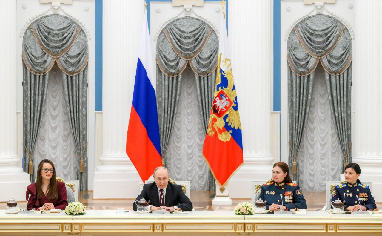 Документальный фильм «Женщины-герои: Курск» представили Президенту