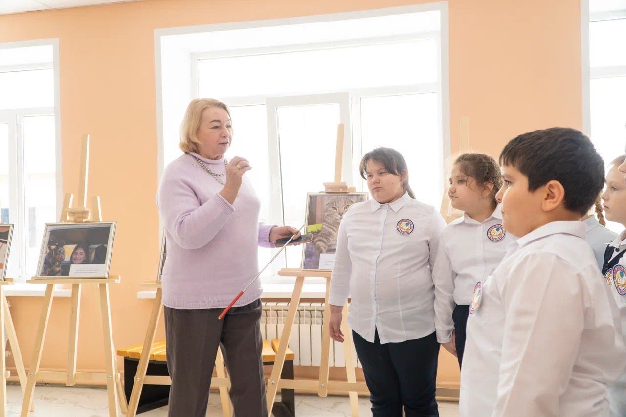 Фотовыставку «Зоомгновения» партпроекта «Защита животного мира» показали в школах Советского и Черемисиновского районов Фотовыставку «Зоомгновения» партпроекта «Защита животного мира» показали в школах Советского и Черемисиновского районов