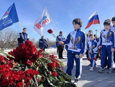 Олимпийские чемпионы приехали в Курскую область в годовщину освобождения Суджи