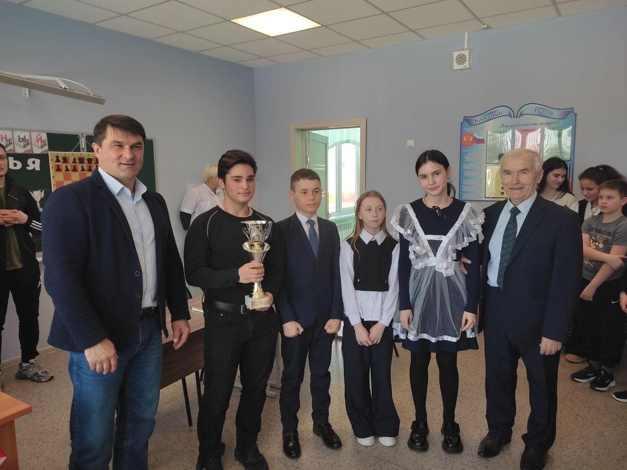 Первенство Медвенского района по шахматам среди учащихся общеобразовательных учреждений Первенство Медвенского района по шахматам среди учащихся общеобразовательных учреждений