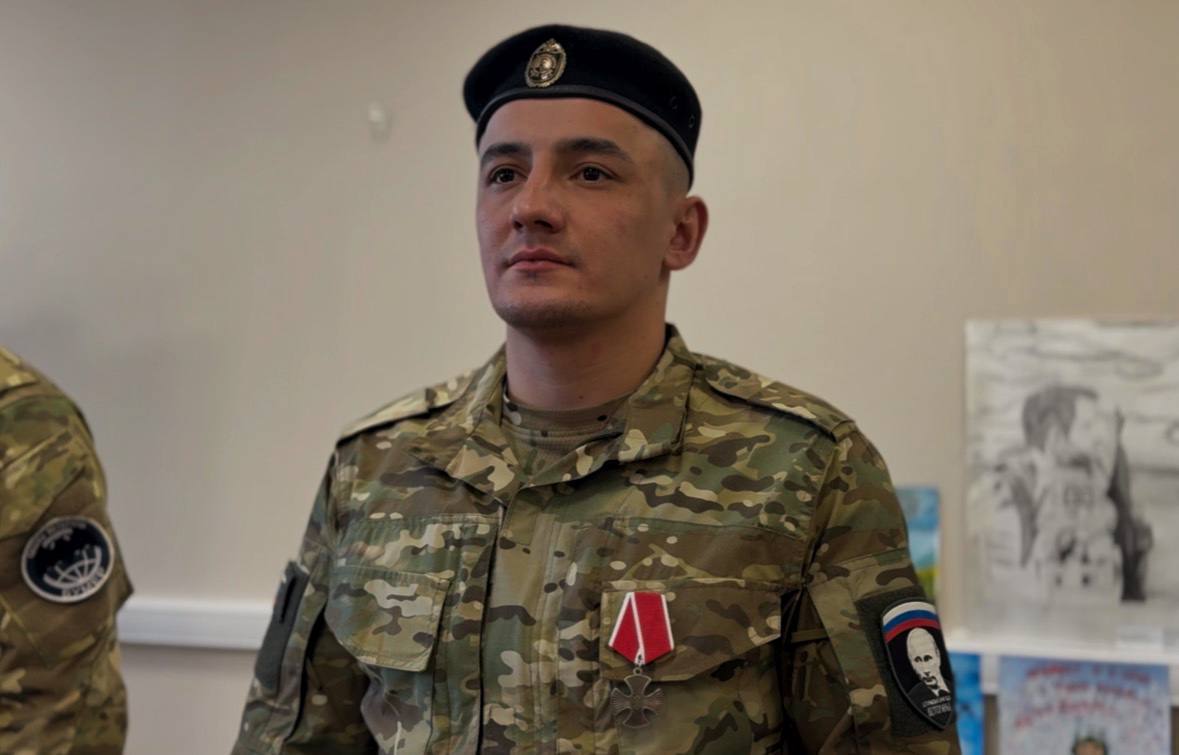 Вчера ребята из Курского приграничья встретились с участниками операции «Поток», военнослужащими ОДШБР «Ветераны» - «Мексикой», «Бумером» и «АК-47» Вчера ребята из Курского приграничья встретились с участниками операции «Поток», военнослужащими ОДШБР «Ветераны» - «Мексикой», «Бумером» и «АК-47»