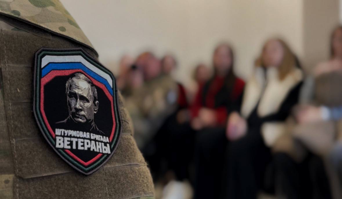 Вчера ребята из Курского приграничья встретились с участниками операции «Поток», военнослужащими ОДШБР «Ветераны» - «Мексикой», «Бумером» и «АК-47» Вчера ребята из Курского приграничья встретились с участниками операции «Поток», военнослужащими ОДШБР «Ветераны» - «Мексикой», «Бумером» и «АК-47»