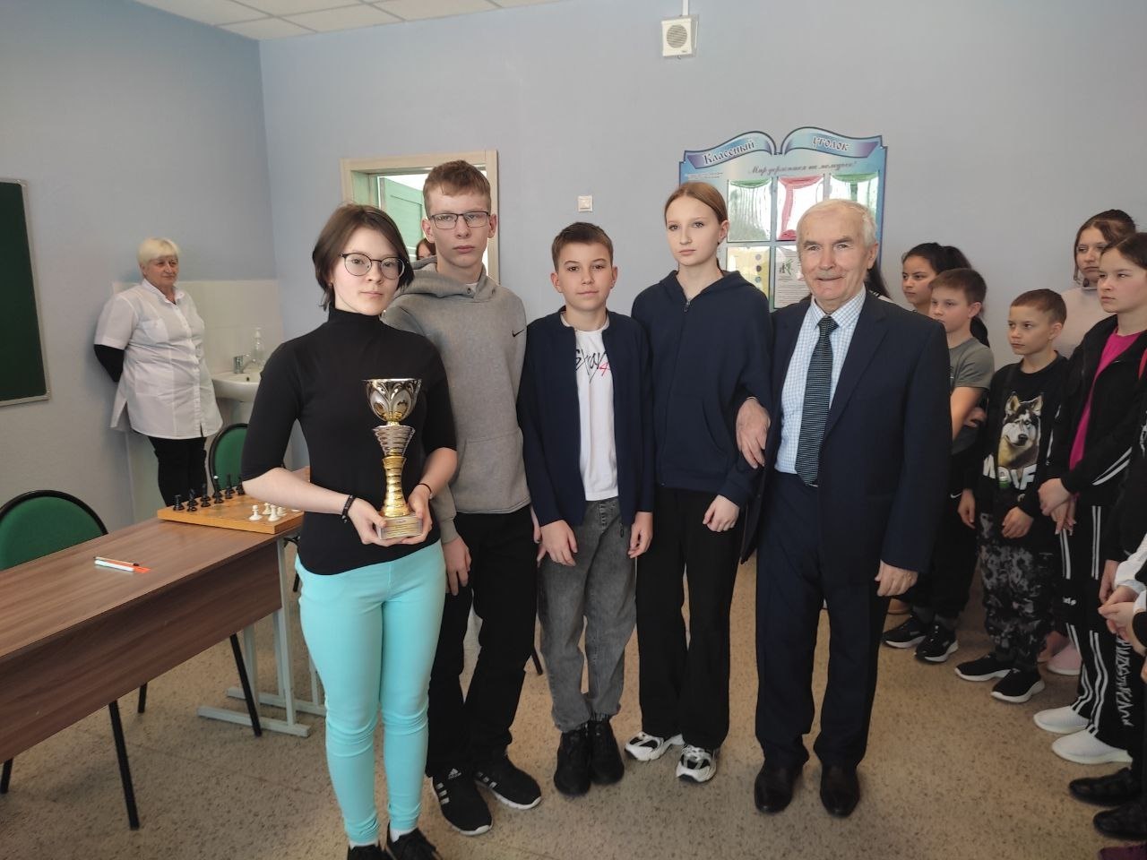 Первенство Медвенского района по шахматам среди учащихся общеобразовательных учреждений Первенство Медвенского района по шахматам среди учащихся общеобразовательных учреждений