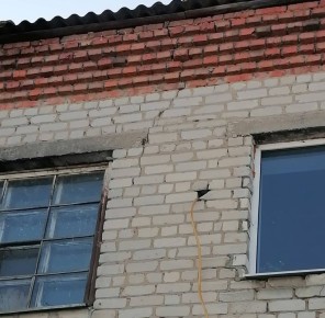 Прокуратура добивается устранения нарушений при содержании многоквартирного дома