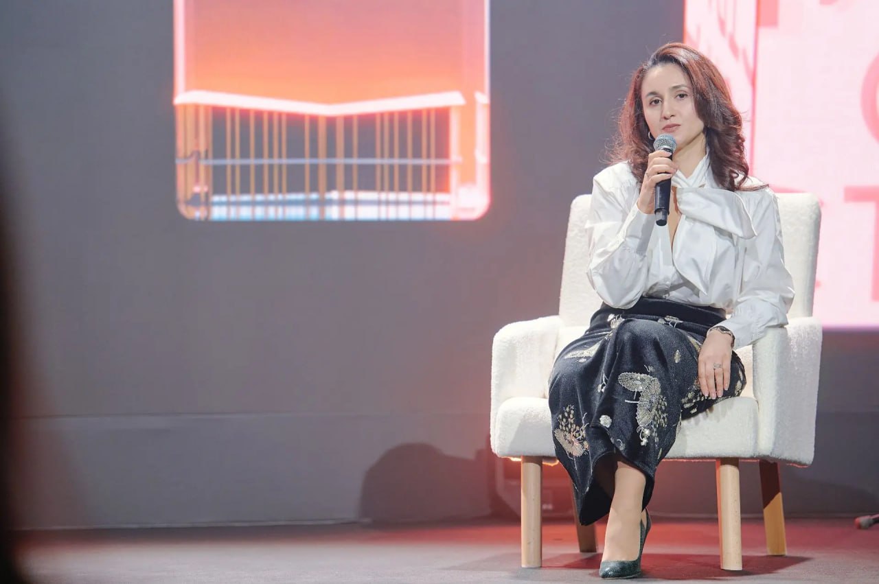 Курянки стали участницами и экспертами уникальной программы «Женщины-герои: опора на искусство» арт-кластера «Таврида» Курянки стали участницами и экспертами уникальной программы «Женщины-герои: опора на искусство» арт-кластера «Таврида»