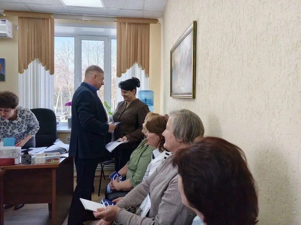 В Поныровском районе: единороссы собирают предложения в народную программу В Поныровском районе: единороссы собирают предложения в народную программу