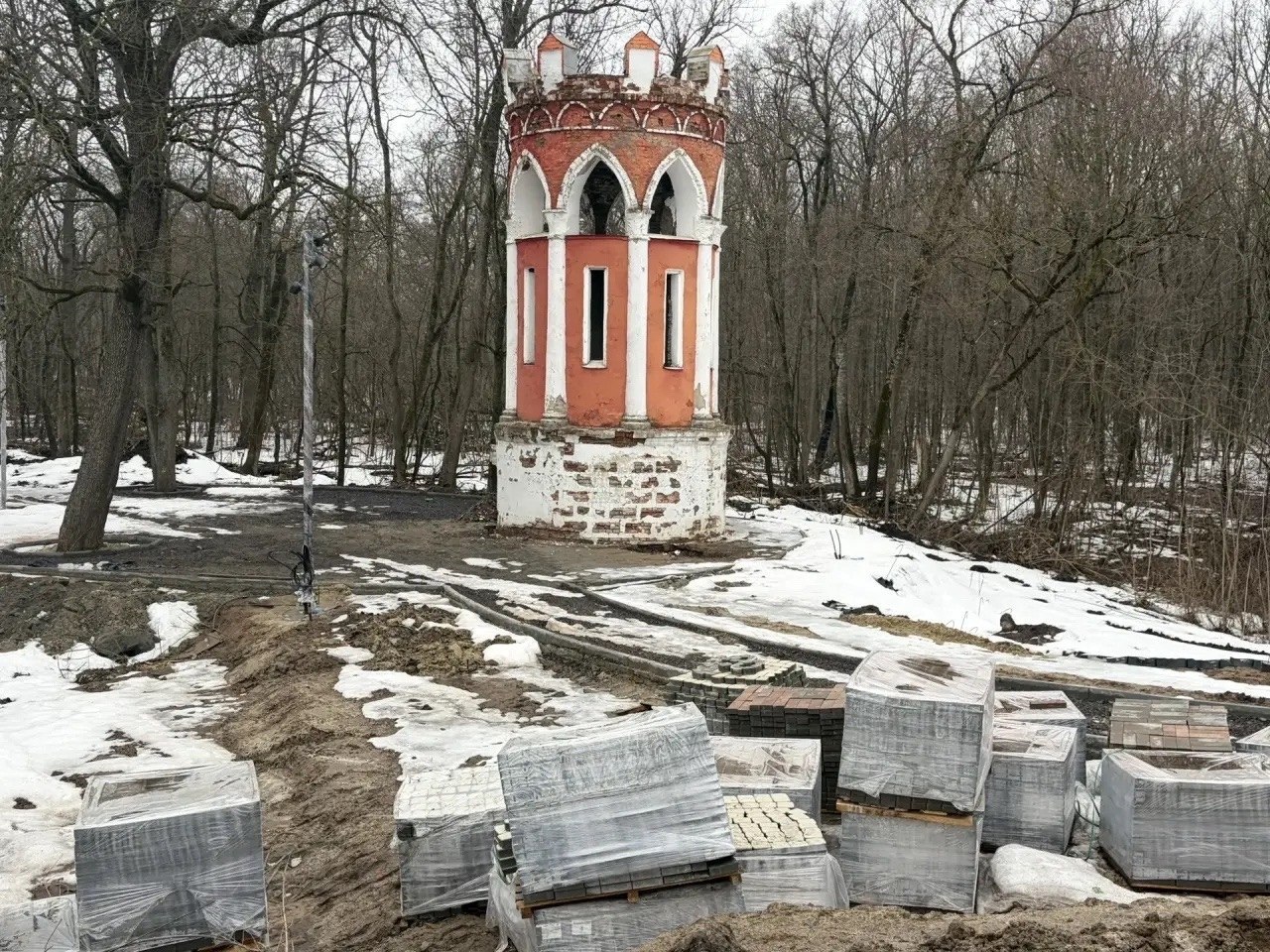 В Льгове благоустроят «Старую дорогу» и отреставрируют Башню Шамиля в этом году В Льгове благоустроят «Старую дорогу» и отреставрируют Башню Шамиля в этом году