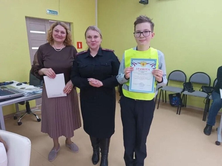 Курчатовская Госавтоинспекция приняла участие в городском фестивале отрядов ЮИД «Дорожная мозаика» Курчатовская Госавтоинспекция приняла участие в городском фестивале отрядов ЮИД «Дорожная мозаика»