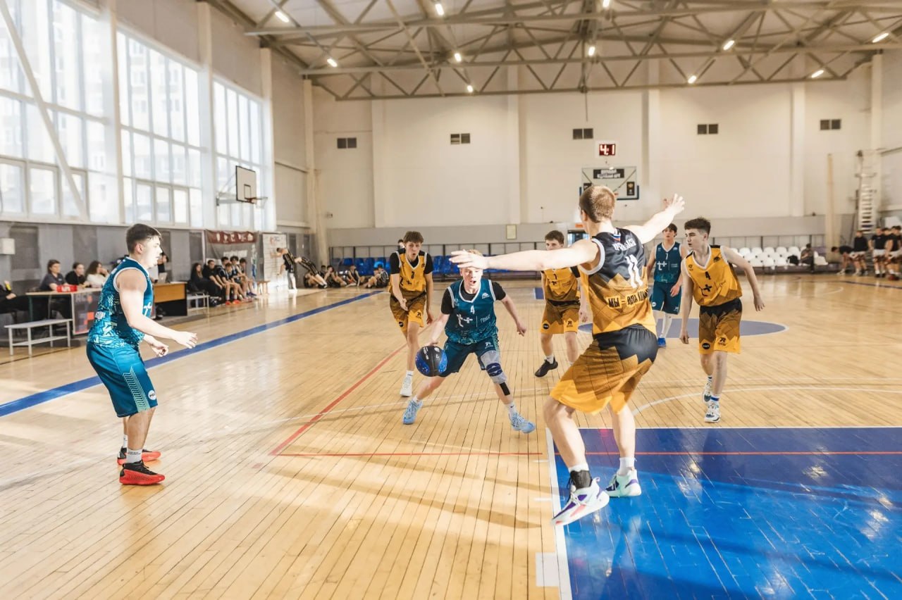 Курские школьники — победители финала чемпионата ЦФО школьной баскетбольной лиги «КЭС БАСКЕТ» Курские школьники — победители финала чемпионата ЦФО школьной баскетбольной лиги «КЭС БАСКЕТ»