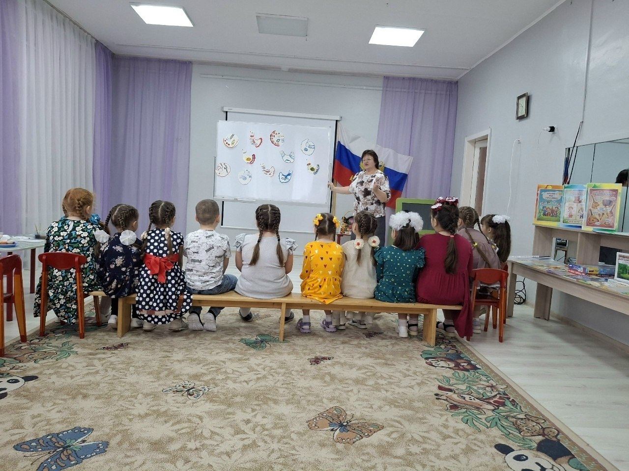 19 марта в детском саду поселка Пристень прошел районный семинар на тему "Живут в России разные народы" 19 марта в детском саду поселка Пристень прошел районный семинар на тему "Живут в России разные народы"