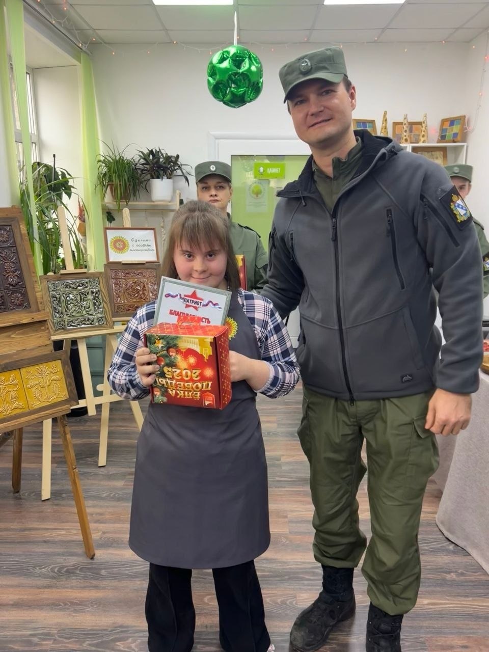 Екатерина Харченко: #ДышимВместе. В ремесленных мастерских Инклюзивного центра «Дышим вместе» трудится много ребят с синдромом Дауна