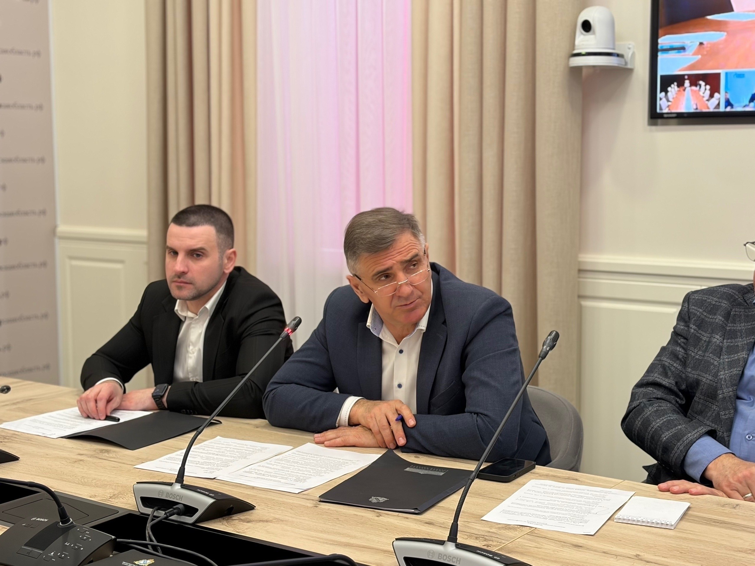 24 марта прошло заседание регионального штаба по газификации, которое провел исполняющий обязанности губернатора Курской области Александр Чепик 24 марта прошло заседание регионального штаба по газификации, которое провел исполняющий обязанности губернатора Курской области Александр Чепик