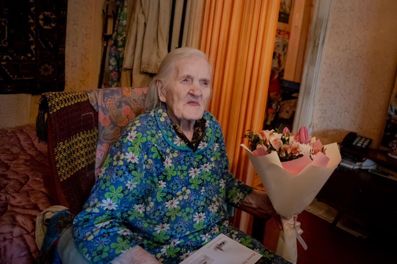 Евгений Маслов: Поздравил со 100-летним юбилеем Зою Пантелеевну Лебедеву Евгений Маслов: Поздравил со 100-летним юбилеем Зою Пантелеевну Лебедеву