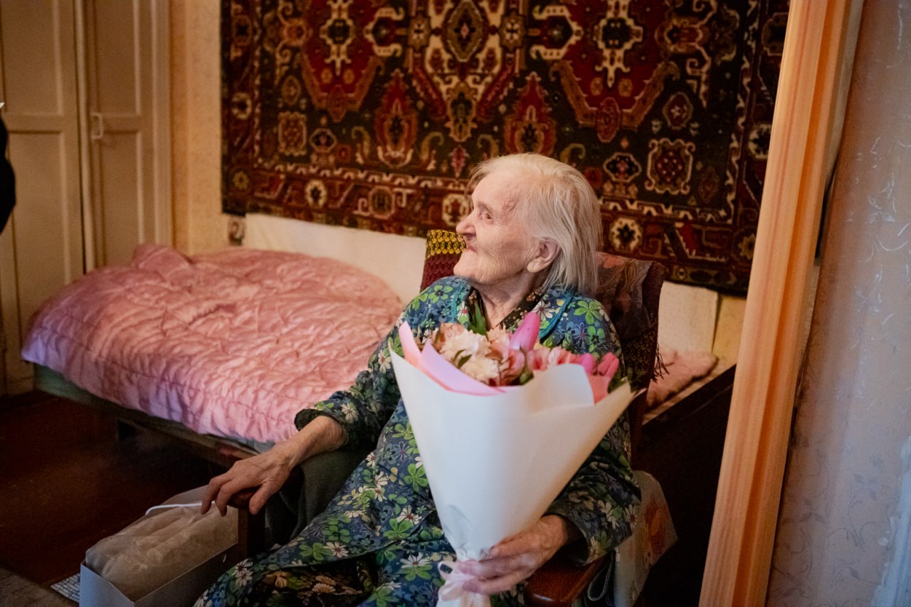 Евгений Маслов: Поздравил со 100-летним юбилеем Зою Пантелеевну Лебедеву