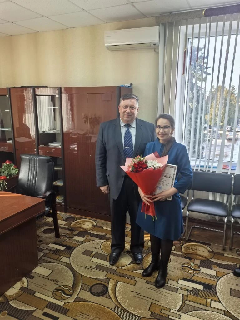 Владимир Ковальчук: Сегодня в Администрации Рыльского района состоялось награждение работников культуры, чей профессиональный праздник мы отмечали накануне Владимир Ковальчук: Сегодня в Администрации Рыльского района состоялось награждение работников культуры, чей профессиональный праздник мы отмечали накануне