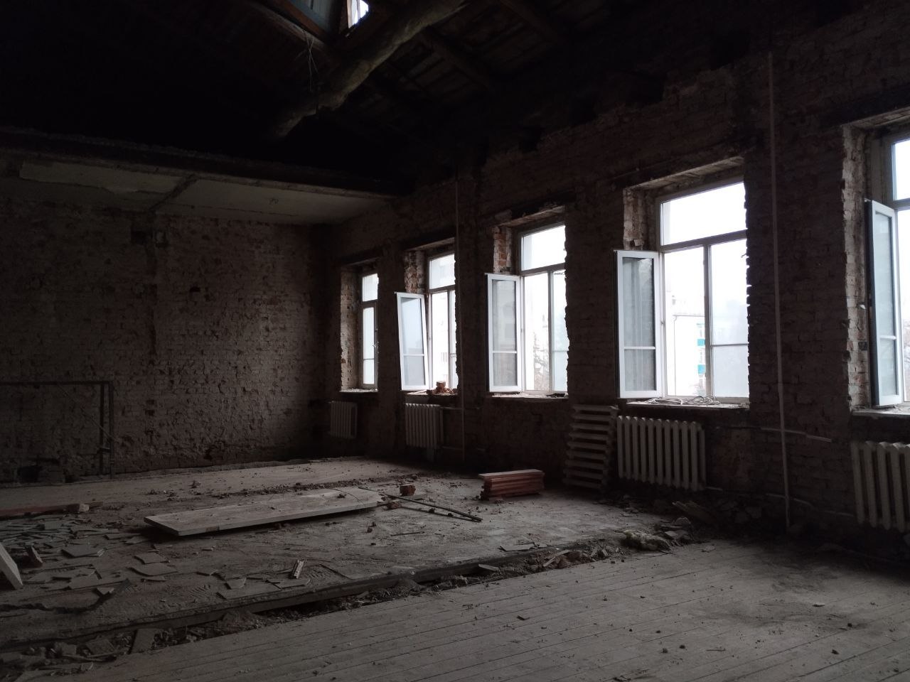 В Курске реставрируют здание гинекологического отделения на улице Ленина В Курске реставрируют здание гинекологического отделения на улице Ленина