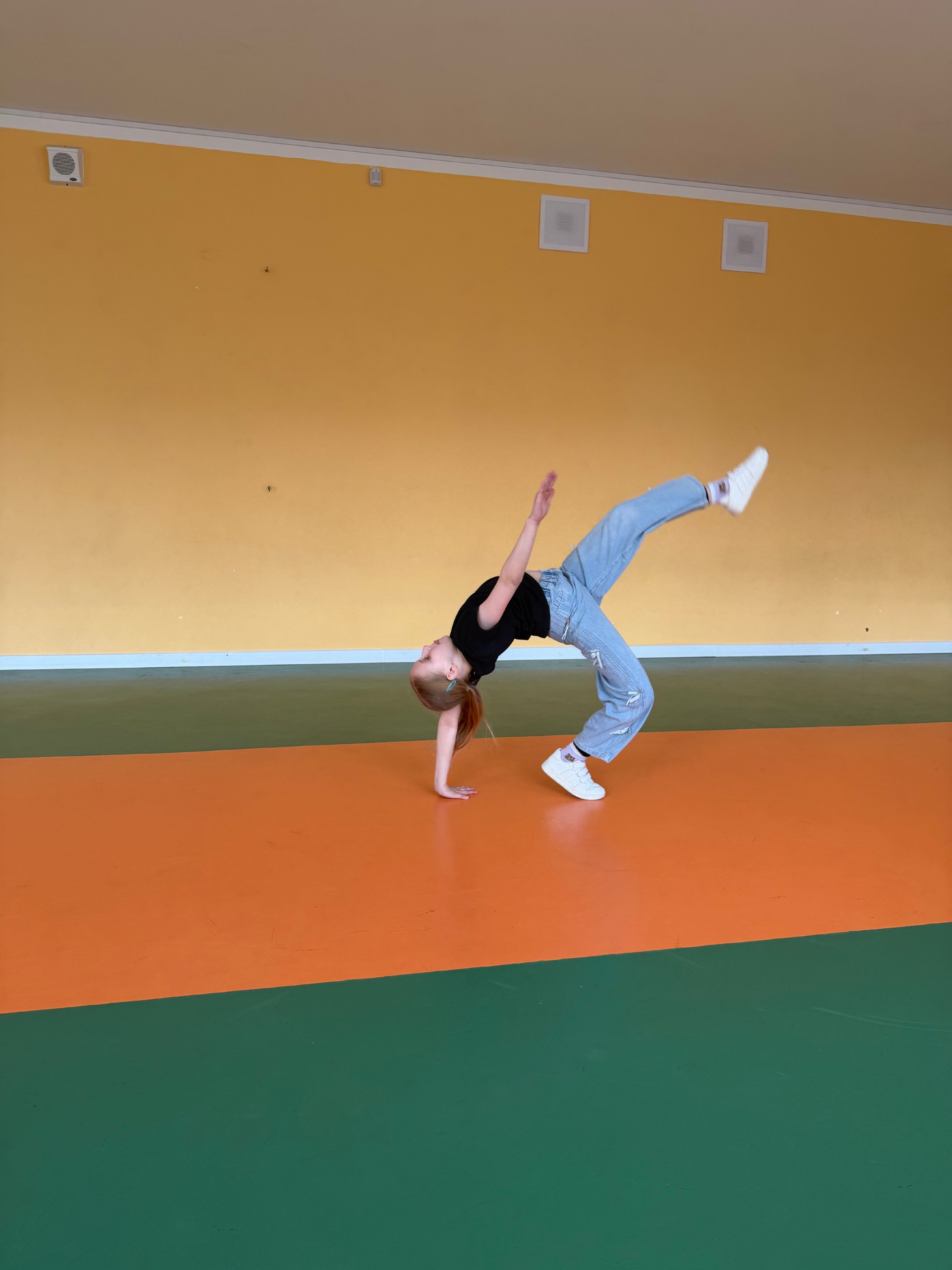 В отделении спортивных танцев и чирлидинга «Твой выбор» прошёл танцевальный марафон «Весенние ритмы» В отделении спортивных танцев и чирлидинга «Твой выбор» прошёл танцевальный марафон «Весенние ритмы»