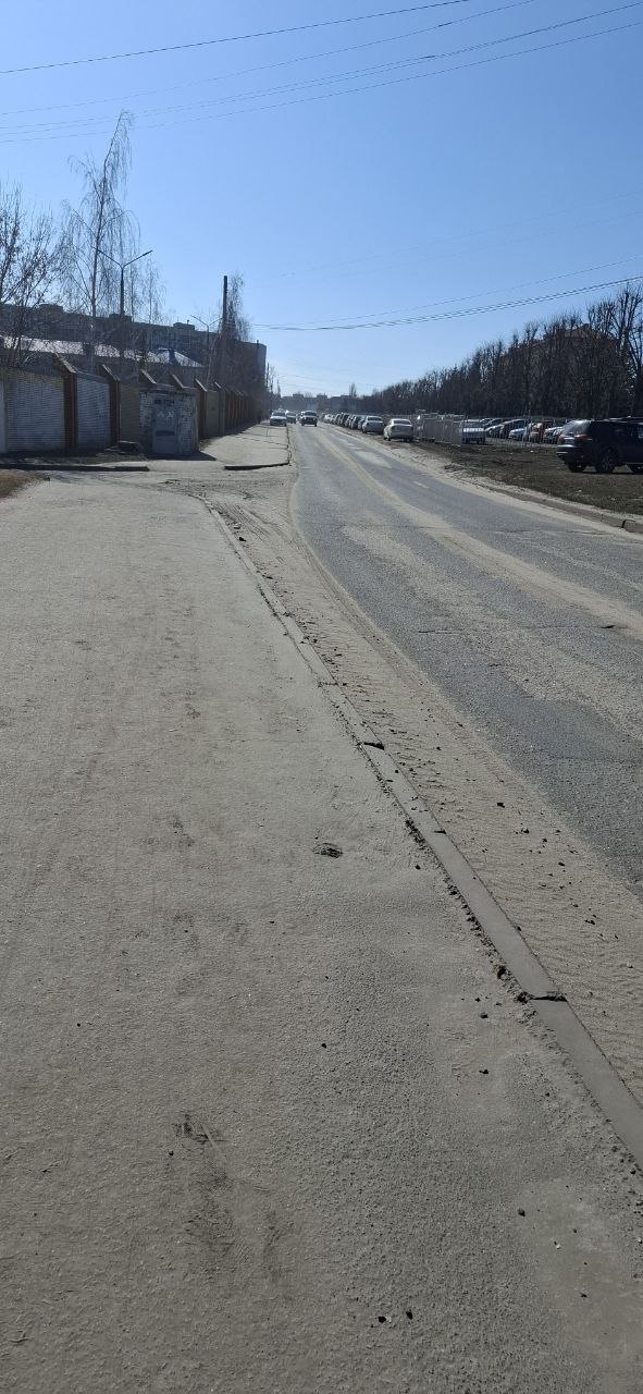 Нам пишут:. — Порядок в первую очередь принято наводить у социально значимых объектов, но, судя по всему, не в нашем городе Нам пишут:. — Порядок в первую очередь принято наводить у социально значимых объектов, но, судя по всему, не в нашем городе