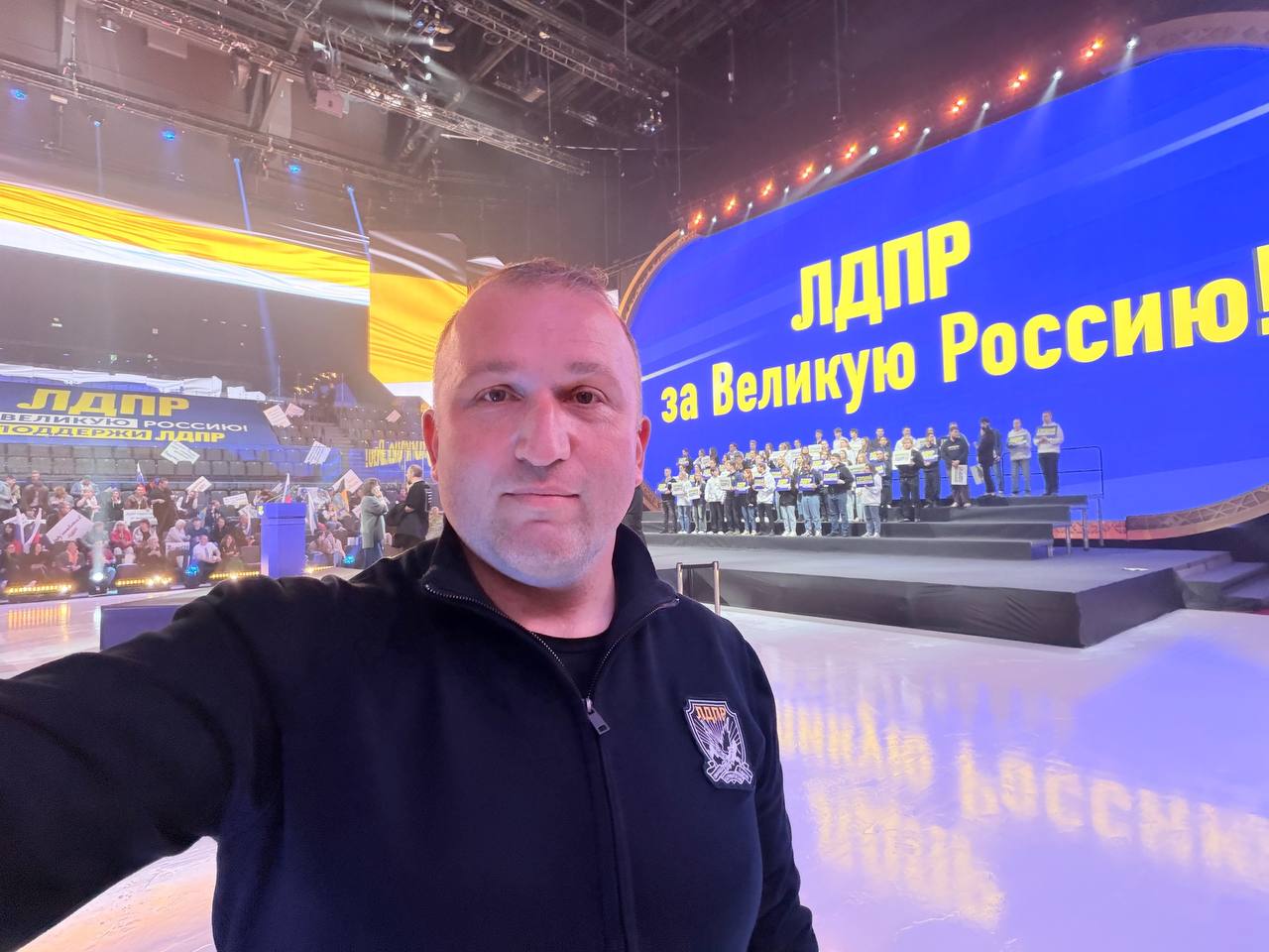 Алексей Томанов: Совсем скоро начнется торжественный митинг "ЛДПР за Великую Россию", приуроченный к 36-й годовщине учредительного съезда партии