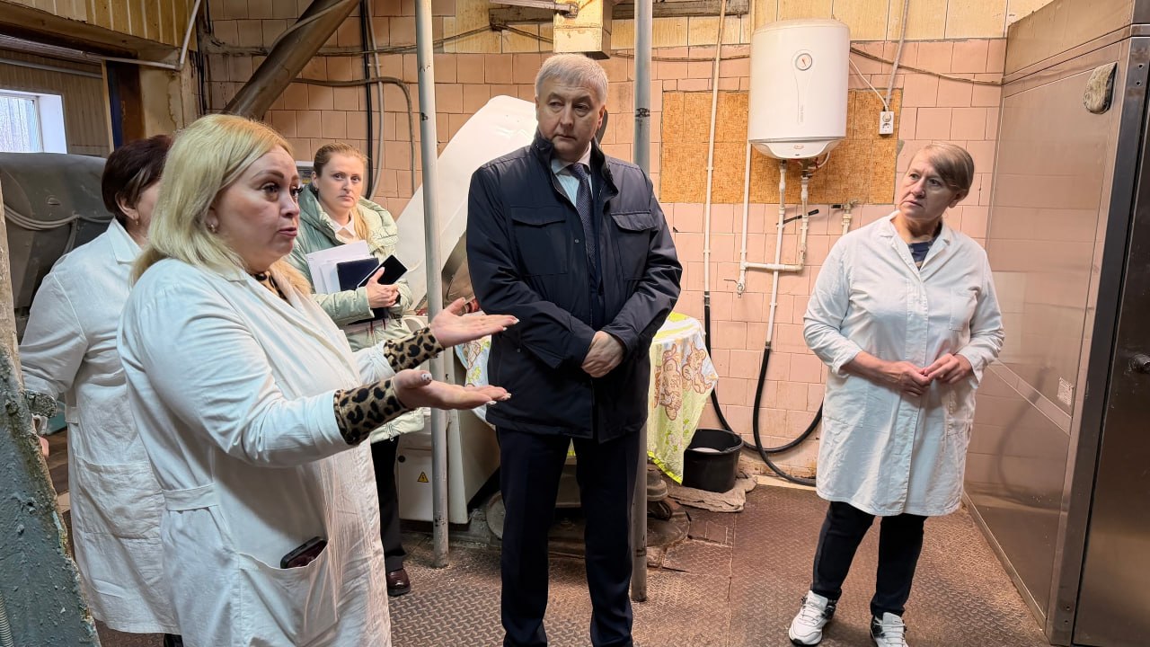 Заместитель губернатора Курской области Сергей Фофанов с рабочим визитом посетил Пристенский район Заместитель губернатора Курской области Сергей Фофанов с рабочим визитом посетил Пристенский район