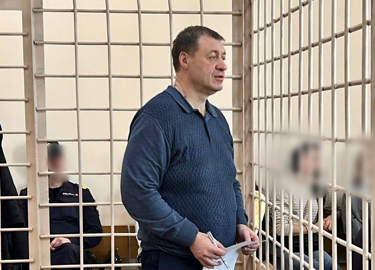 Гособвинение запросило для экс-замгубернатора Курской области Алексея Дедова 19 лет колонии строгого режима за мошенничество