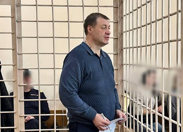 Гособвинение просит для экс-замгубернатора Дедова 19 лет колонии и штраф в 500 миллионов