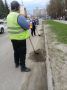 В городе продолжается уборка территорий после зимы