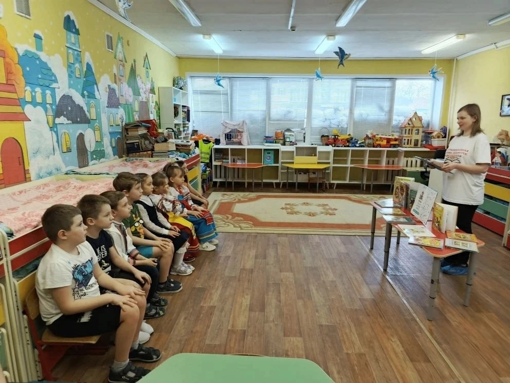 библиотекефилиале № 14 прошла литературная программа «С доброй книгой назначена встреча» для ребят из детского сада № 57 — в рамках Всероссийской недели деткой книги