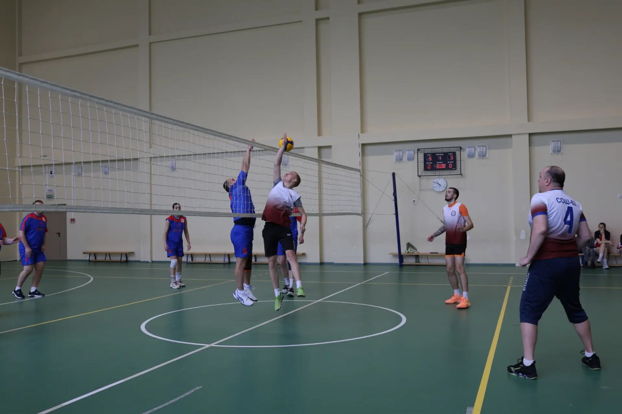 Курске завершился один из самых ярких этапов спартакиады работников образования — финальные игры по волейболу среди общеобразовательных учреждений Курске завершился один из самых ярких этапов спартакиады работников образования — финальные игры по волейболу среди общеобразовательных учреждений