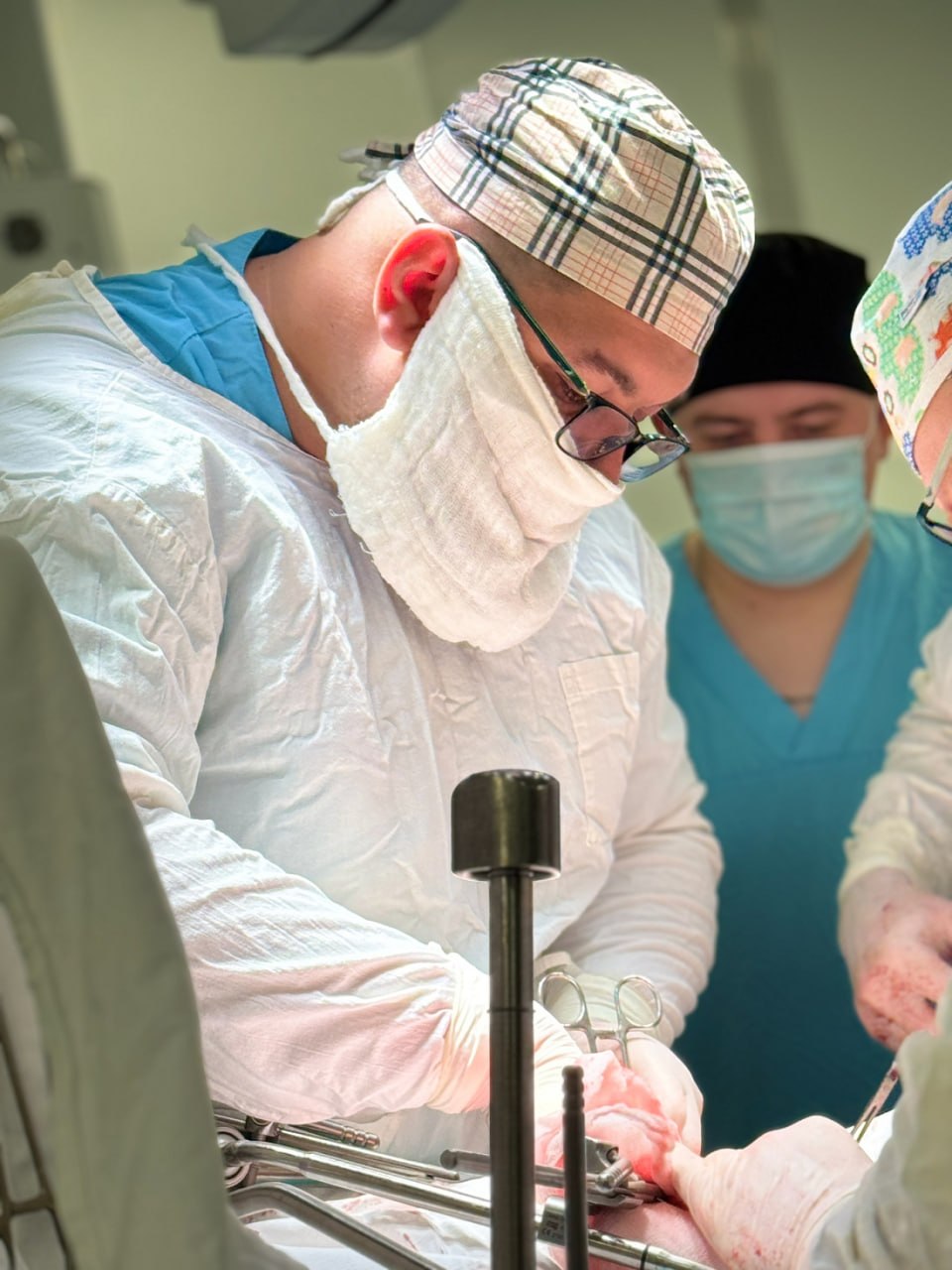 Курские онкологи прооперировали 2-х пациенток с гигантскими опухолями Курские онкологи прооперировали 2-х пациенток с гигантскими опухолями