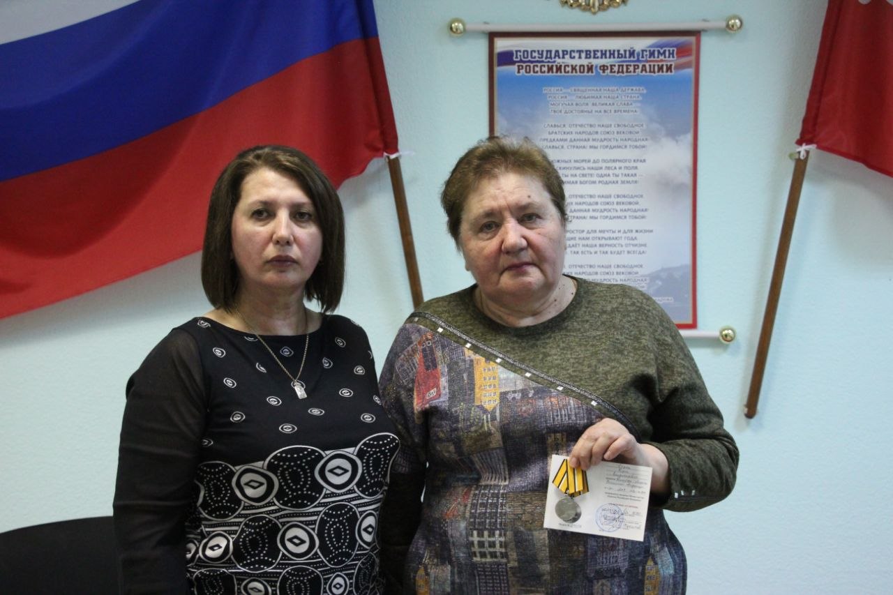 Сергей Цуканов: В Фатежском военкомате передали государственные награды родным героев спецоперации Сергей Цуканов: В Фатежском военкомате передали государственные награды родным героев спецоперации