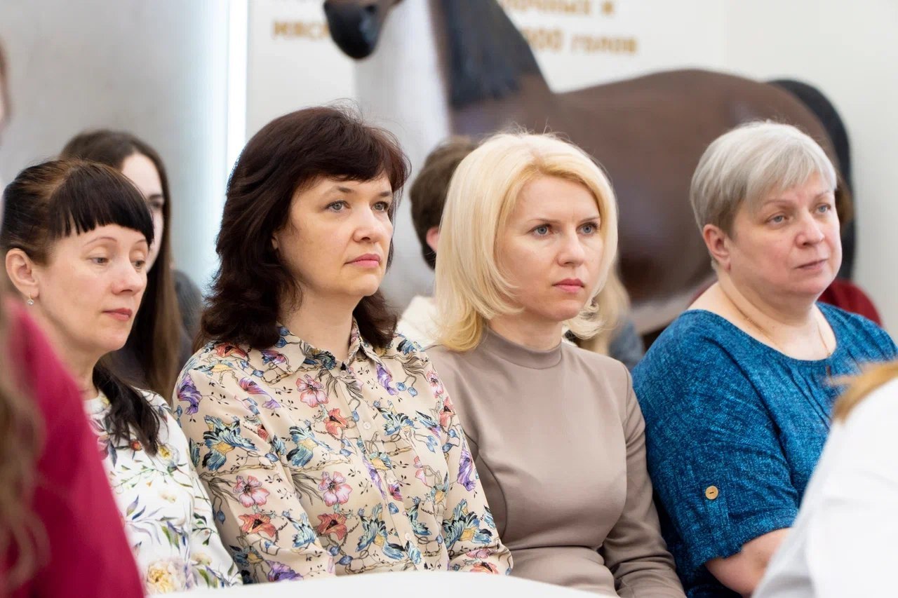 В Курском ГАУ показали документальный фильм «Суджа. Год спустя» В Курском ГАУ показали документальный фильм «Суджа. Год спустя»