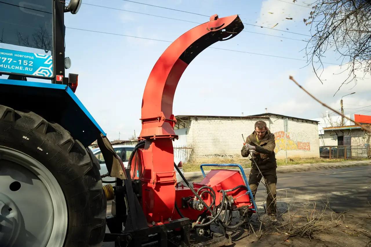«С таких ребят надо брать пример»: мэр Курска вышел на субботник с 13-летним школьником «С таких ребят надо брать пример»: мэр Курска вышел на субботник с 13-летним школьником