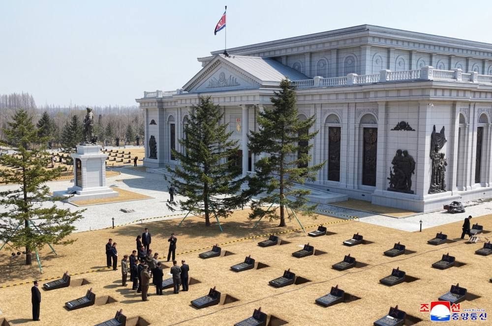 Товарищ Ким Чен Ын проинспектировал строительство музея посвященного участию войск КНДР в освобождении Курской области Товарищ Ким Чен Ын проинспектировал строительство музея посвященного участию войск КНДР в освобождении Курской области