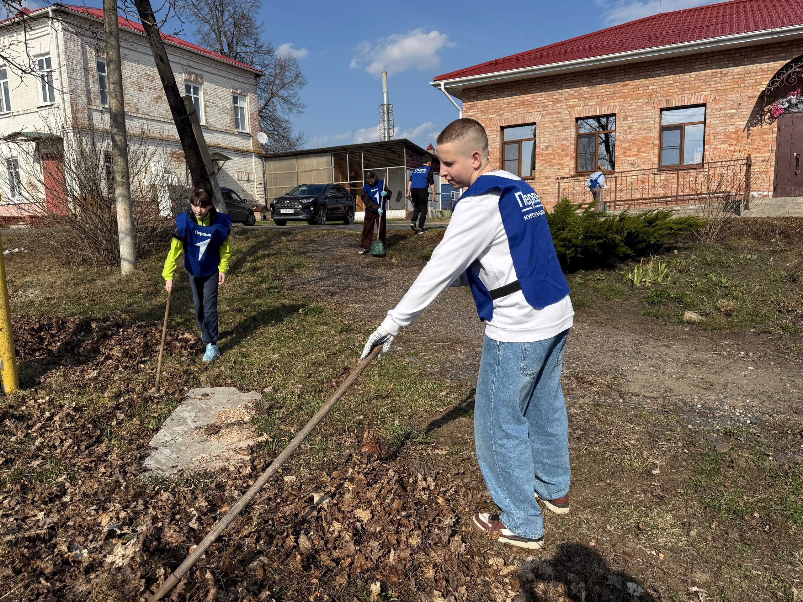 Тимуровский отряд местного отделения «Движение первых» Фатежского района посетил Архиерейское подворье в честь Святителя Луки Крымского Тимуровский отряд местного отделения «Движение первых» Фатежского района посетил Архиерейское подворье в честь Святителя Луки Крымского