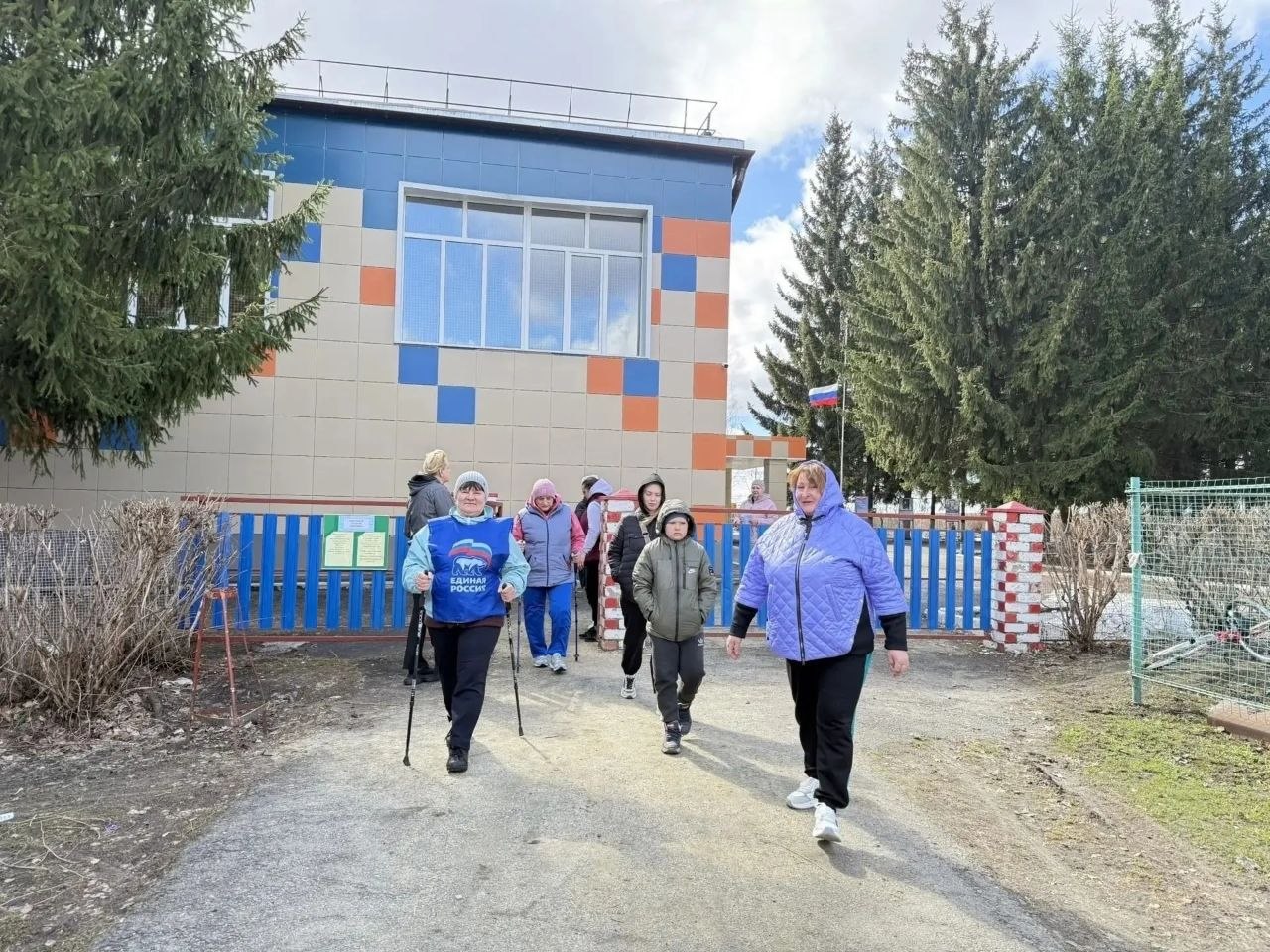 Единороссы Поныровского местного отделения участвовали в акции«10000 шагов к жизни» Единороссы Поныровского местного отделения участвовали в акции«10000 шагов к жизни»