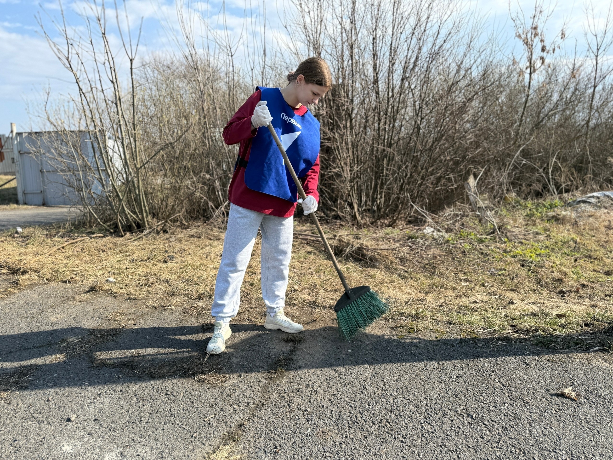 Тимуровский отряд местного отделения «Движение первых» Фатежского района посетил Архиерейское подворье в честь Святителя Луки Крымского Тимуровский отряд местного отделения «Движение первых» Фатежского района посетил Архиерейское подворье в честь Святителя Луки Крымского