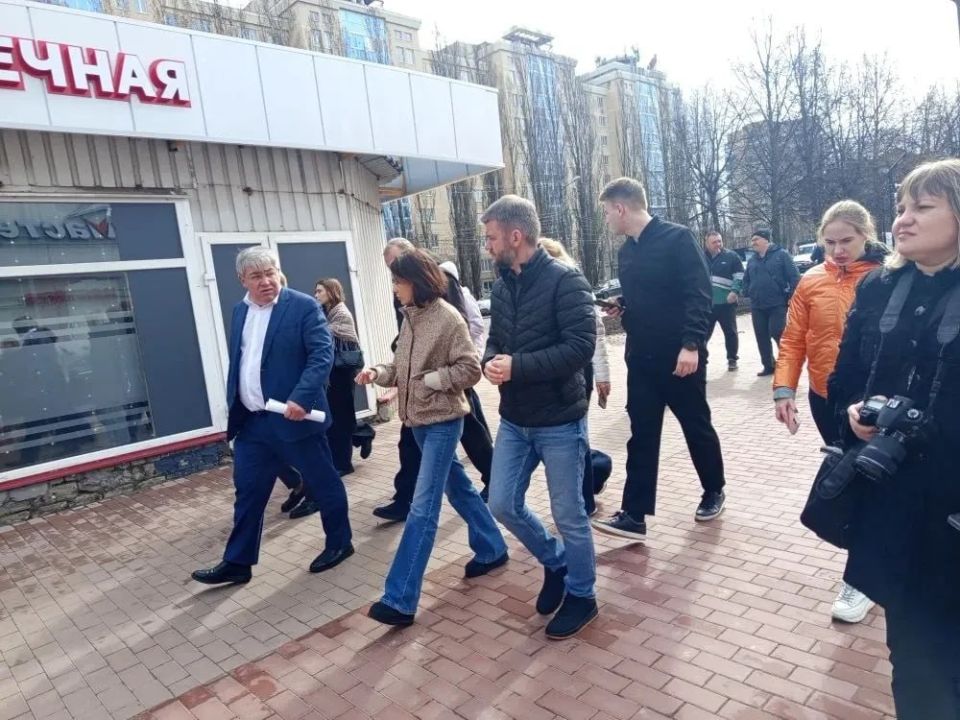 ����� �������� ����������������� ������� � �������������