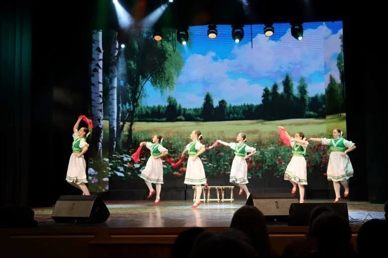 Учебный год в детских школах искусств и художественных школах города завершается отчетными концертами и выставками