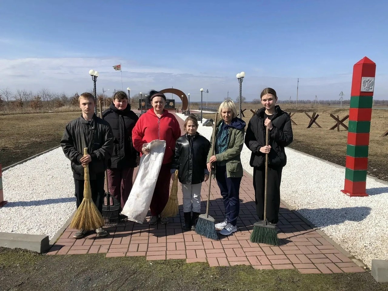 Каникулы – время добрых дел Каникулы – время добрых дел