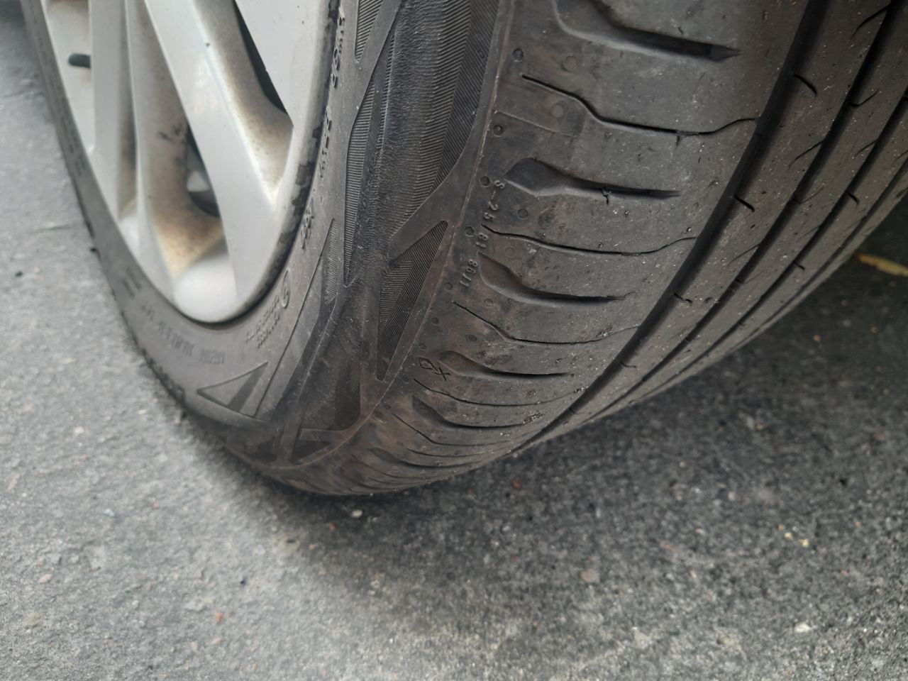 Курянин заплатит 200 тысяч рублей за пьяную поездку на чужом УАЗе