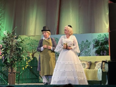 3 апреля в МКУК «Пристенский РДК» состоялась премьера спектакля А.Островского «Женитьба Бальзаминова»